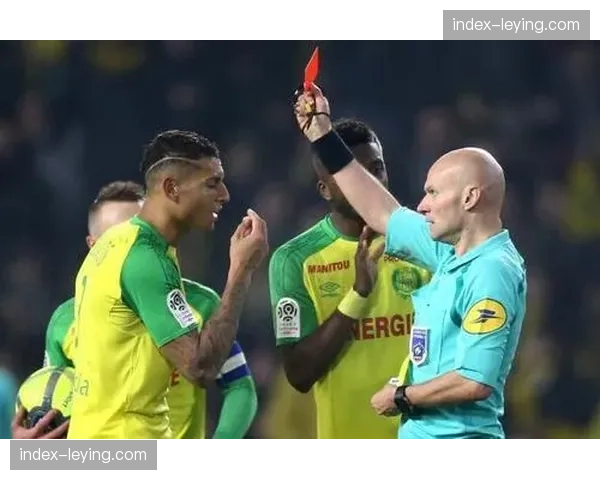 法甲裁判委员会内部文件流出，将更严格地执行补时规则以保障有效比赛时间